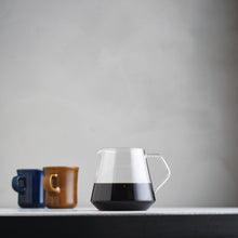 Lade das Bild in den Galerie-Viewer, Kinto Filterkaffee-Karaffe 300ml